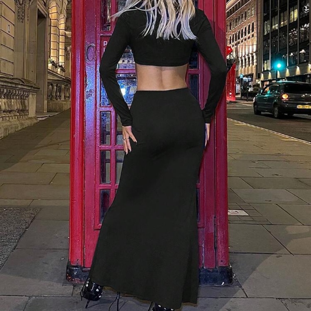 Black Cut-Out Skirt / Crop Top Set - Picture 2 of 3